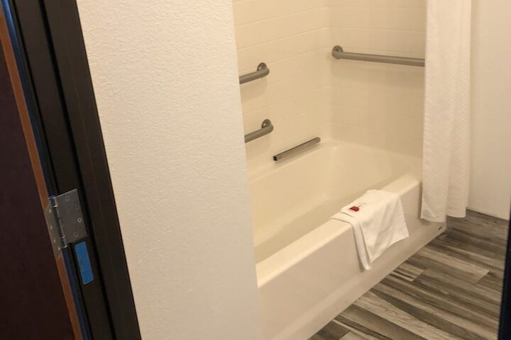 Room 50 of 90