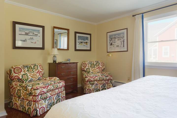 Room 37 of 48
