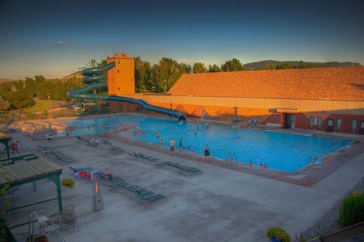 Pool 25 of 45