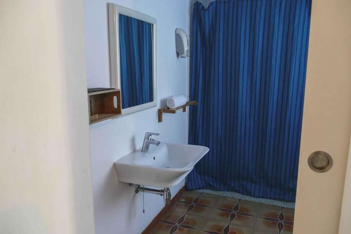Room 19 of 46