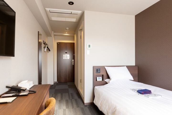 Room 5 of 60