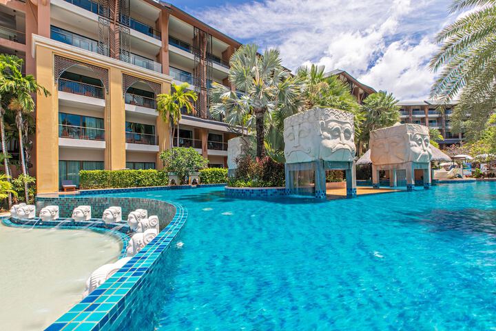 Pools & Facilities