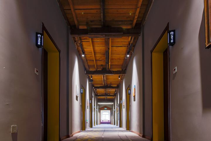 Room 10 of 91