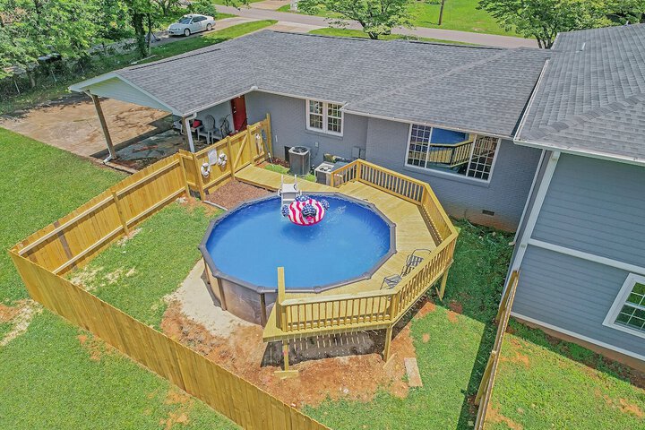 Pool 18 of 22