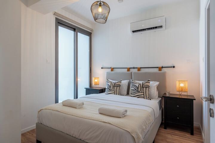 Room 16 of 210