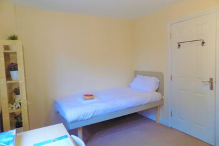 Room 44 of 49