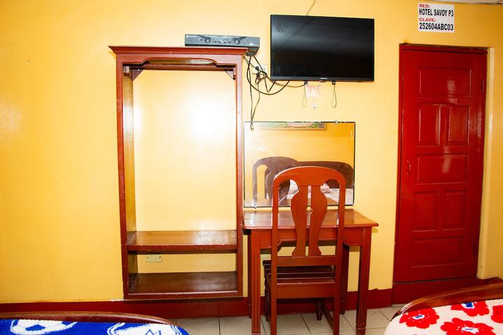 Room 9 of 12