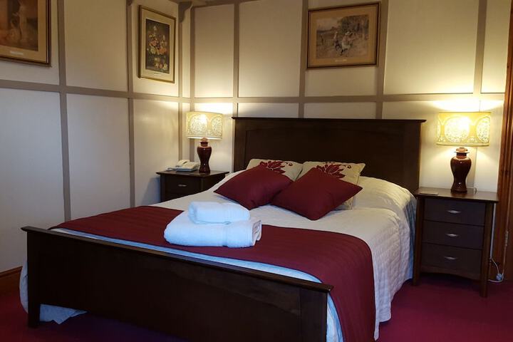Room 2 of 21