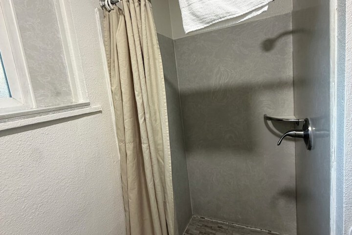 Room 14 of 20