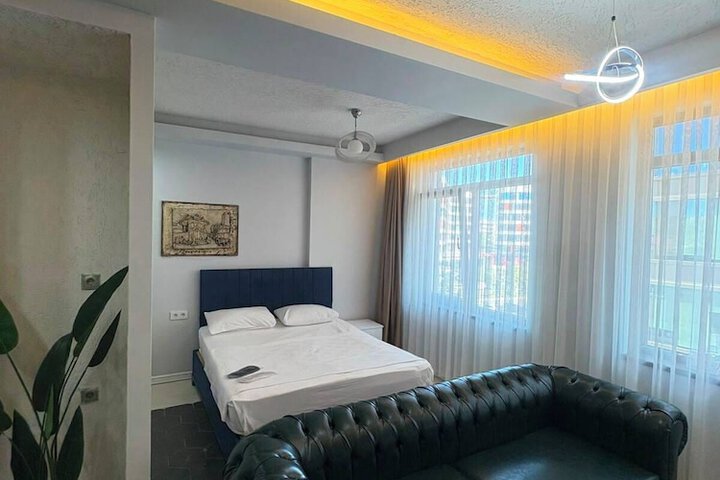 Room 8 of 26