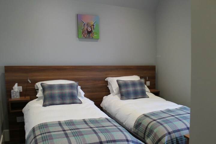 Room 14 of 38