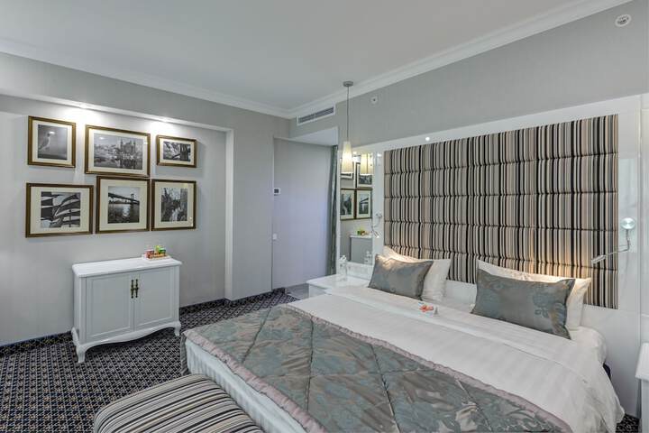 Room 3 of 50