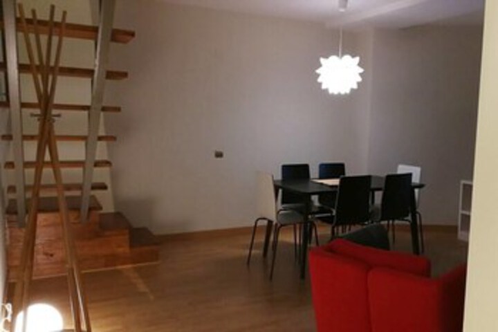 Room 12 of 28