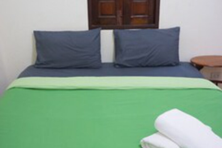 Room 16 of 25
