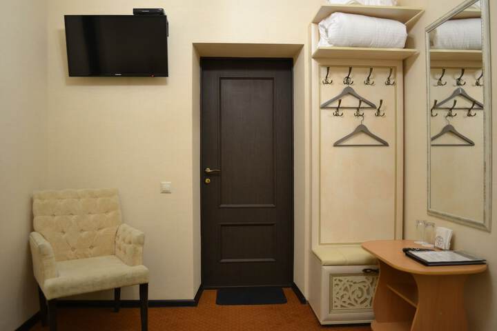 Room 11 of 66