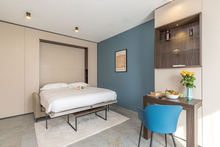 Room 33 of 35