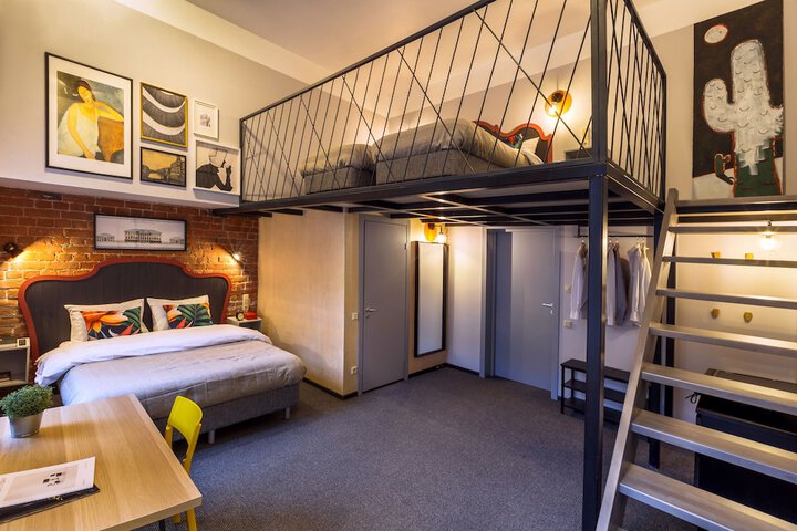 Room 14 of 21