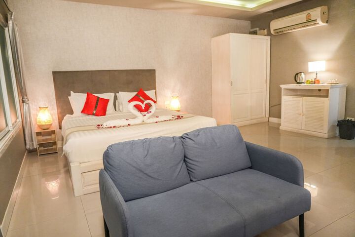 Room 4 of 62