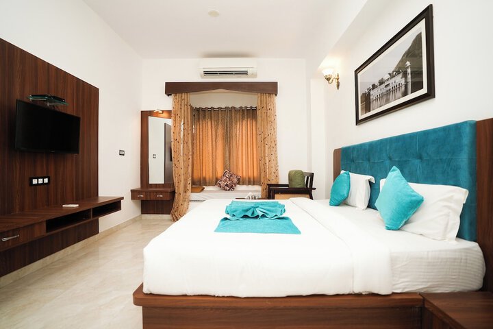 Room 27 of 86