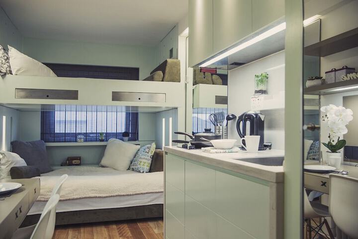 Room 2 of 6