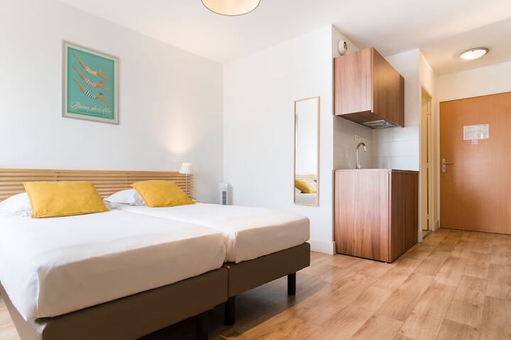 Room 20 of 38