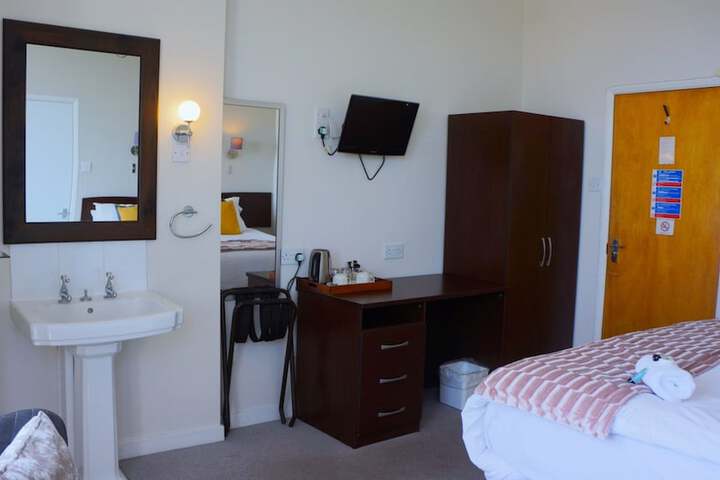 Room 89 of 162