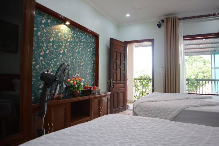 Room 20 of 98