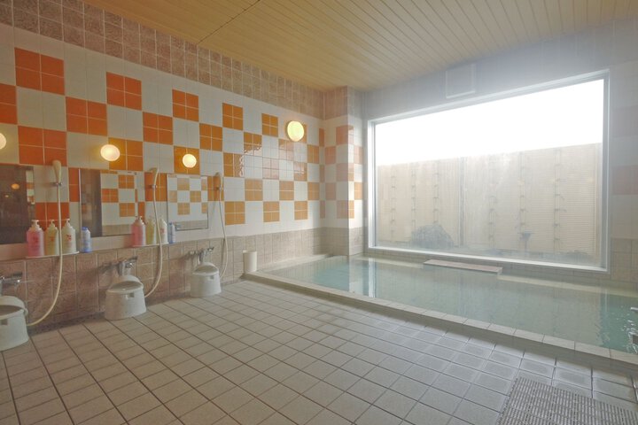 Room 16 of 30