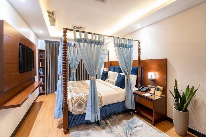 Room 19 of 56