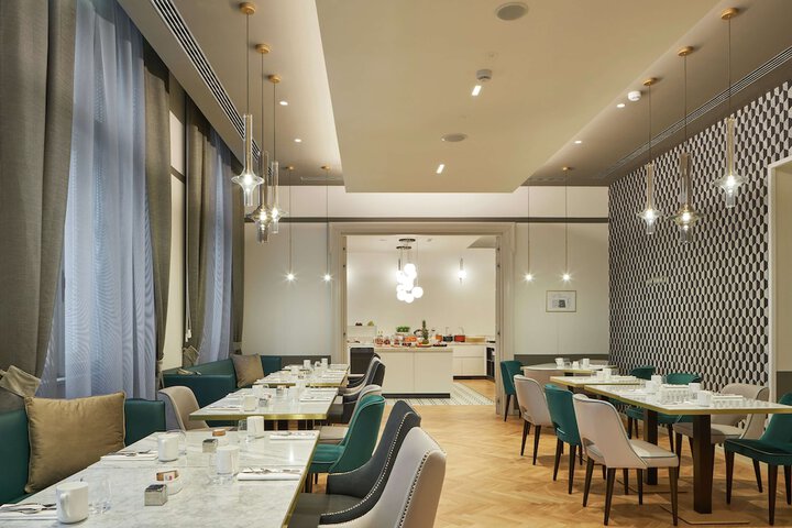 Dining 119 of 163