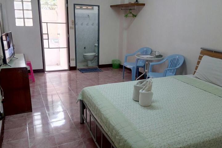Room 3 of 46