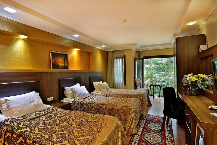 Room 12 of 37