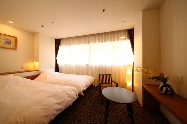 Room 15 of 113