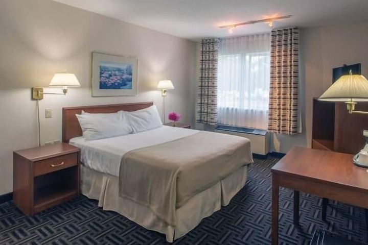 Room 14 of 38