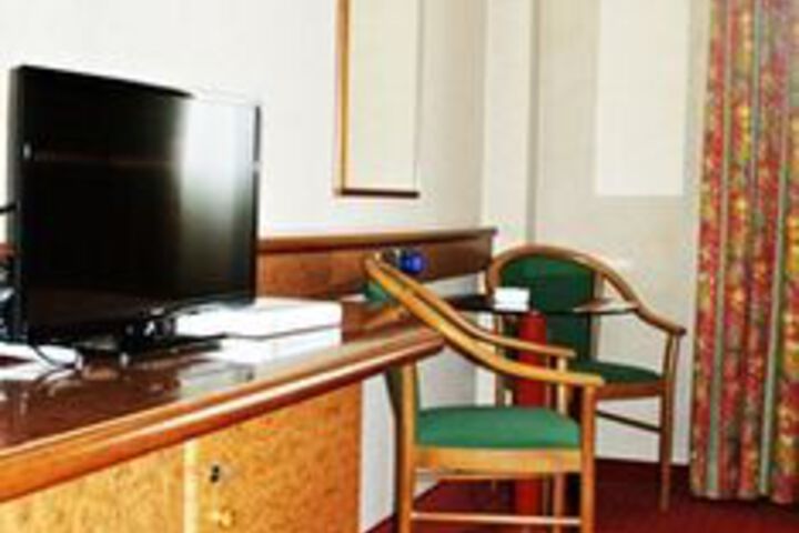 Room 20 of 43