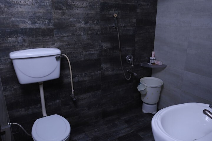 Room 12 of 46