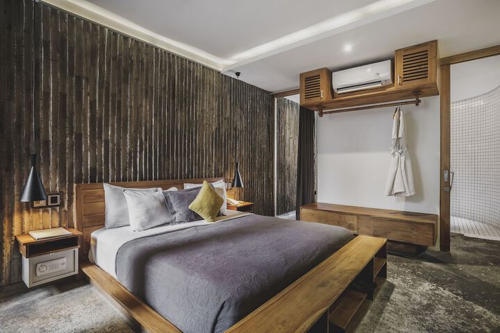 Room 10 of 88
