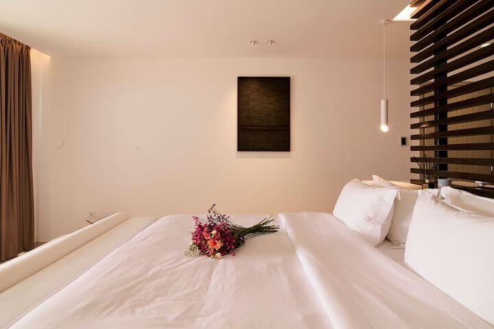 Room 95 of 230