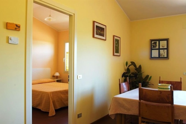 Room 16 of 53