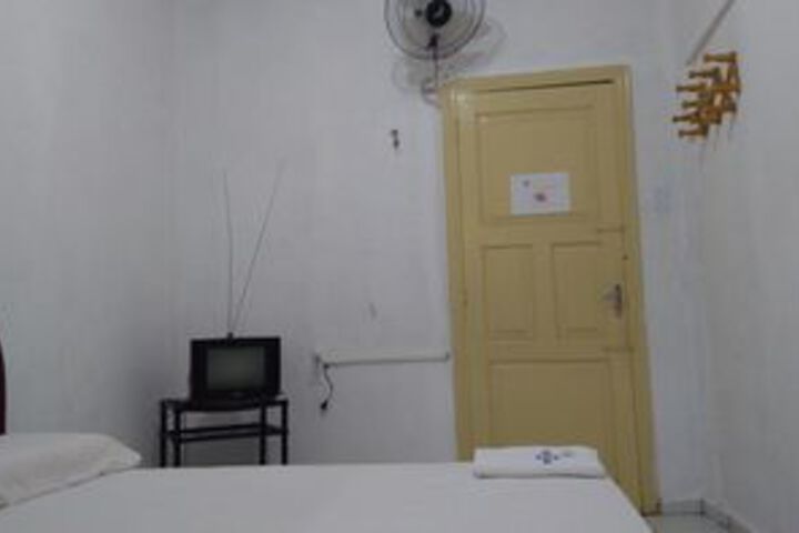 Room 110 of 189