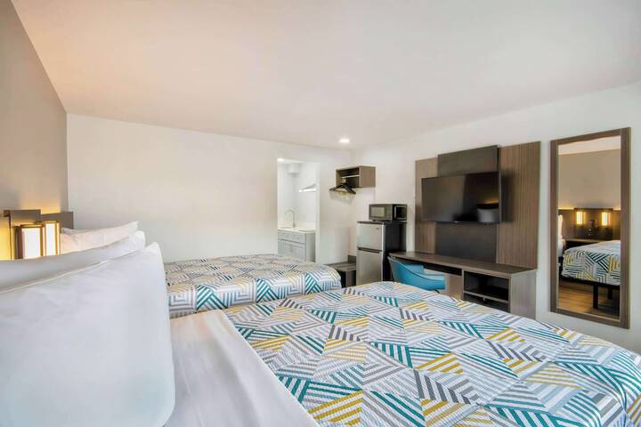 Room 5 of 27