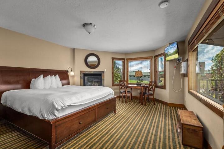 Room 9 of 46