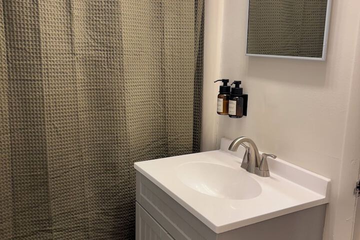 Room 139 of 147