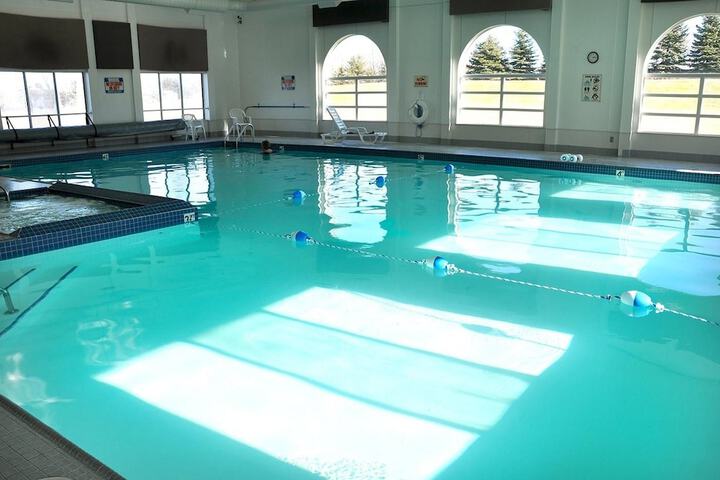 Pool 18 of 37