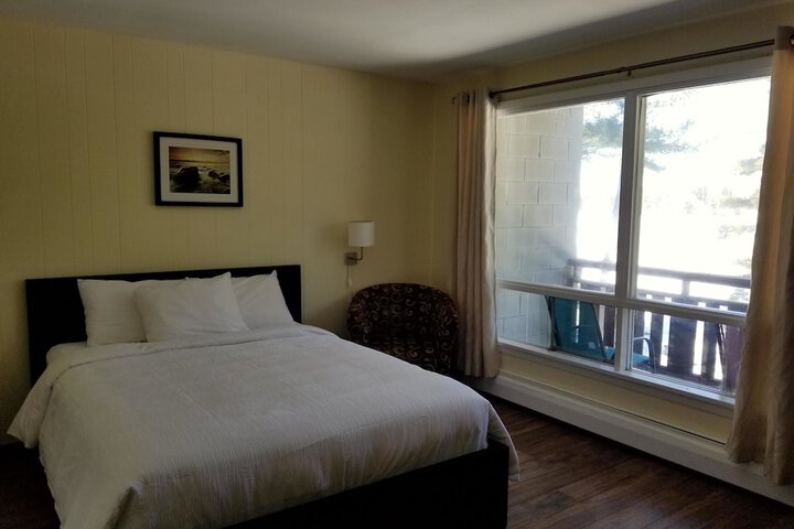 Room 4 of 46