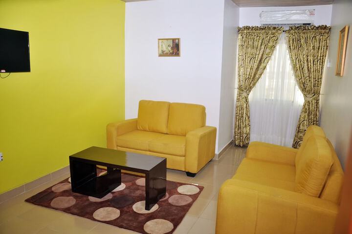 Room 10 of 24
