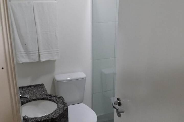 Room 17 of 38