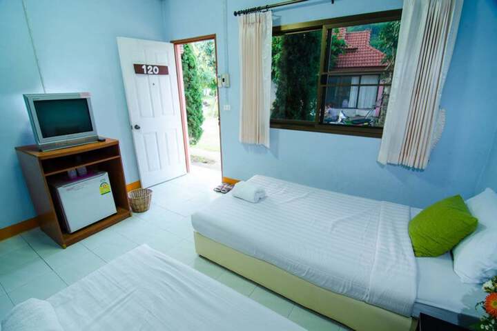 Room 11 of 29