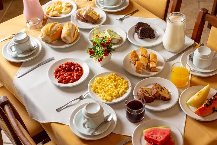Breakfast/Coffee Service 120 of 166