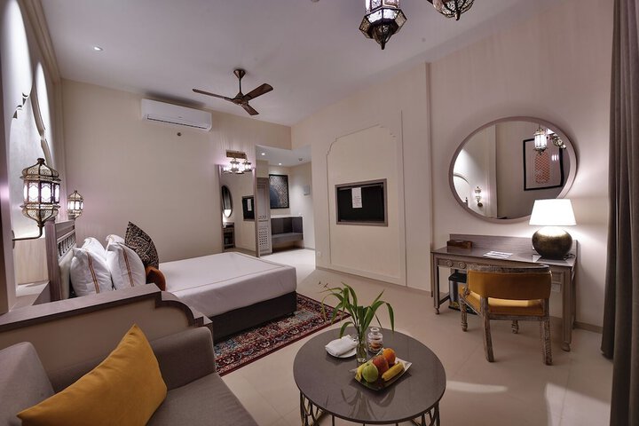 Room 8 of 54